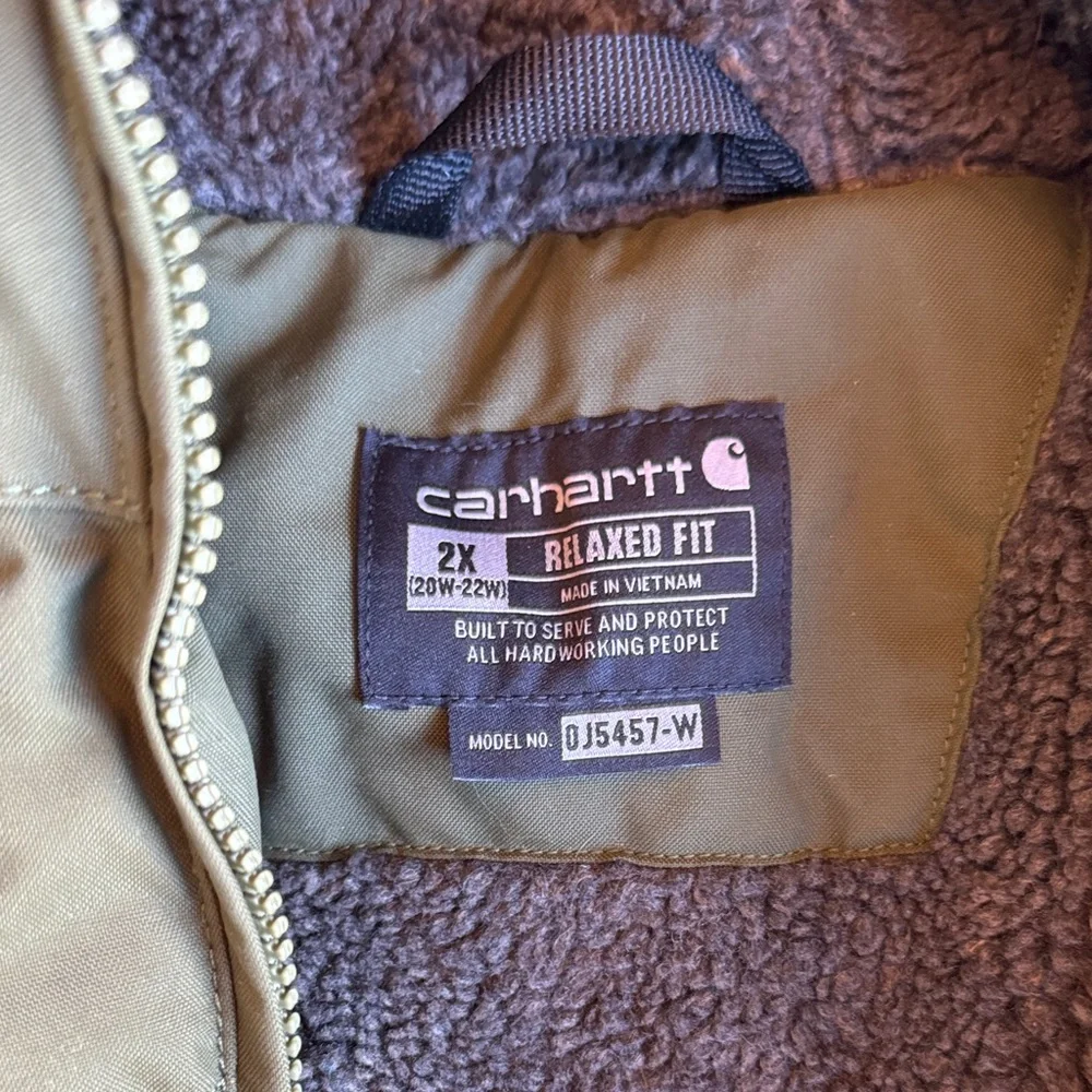 Carhartt Sage Green Quilted Jacket - Picture 2 of 4